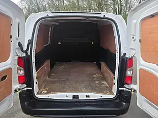 Used 2021 Citroen Berlingo Enterprise Pro White - Interior and Exterior details 11