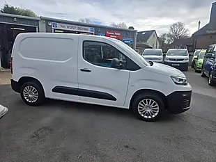 Used 2021 Citroen Berlingo Enterprise Pro White - Interior and Exterior details 13