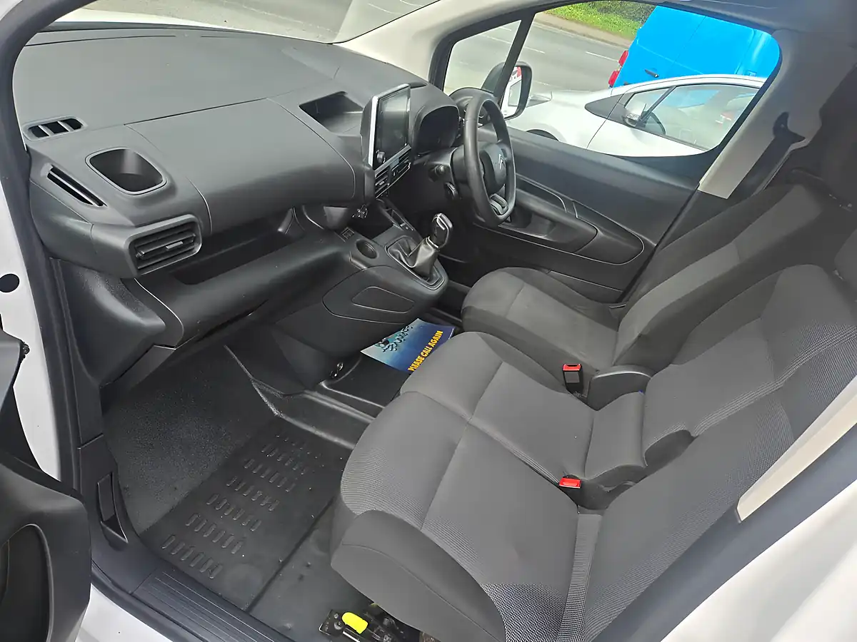 Used 2021 Citroen Berlingo Enterprise Pro White - Interior and Exterior details 5