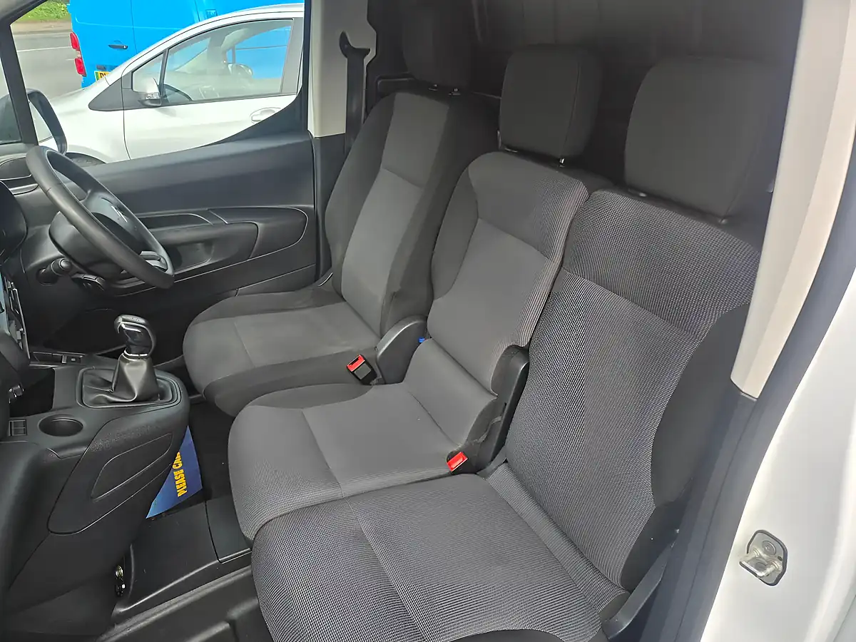 Used 2021 Citroen Berlingo Enterprise Pro White - Interior and Exterior details 6