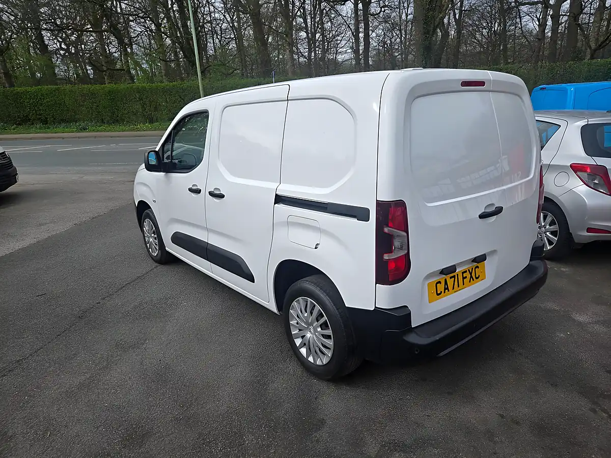 Used 2021 Citroen Berlingo Enterprise Pro White - Interior and Exterior details 9