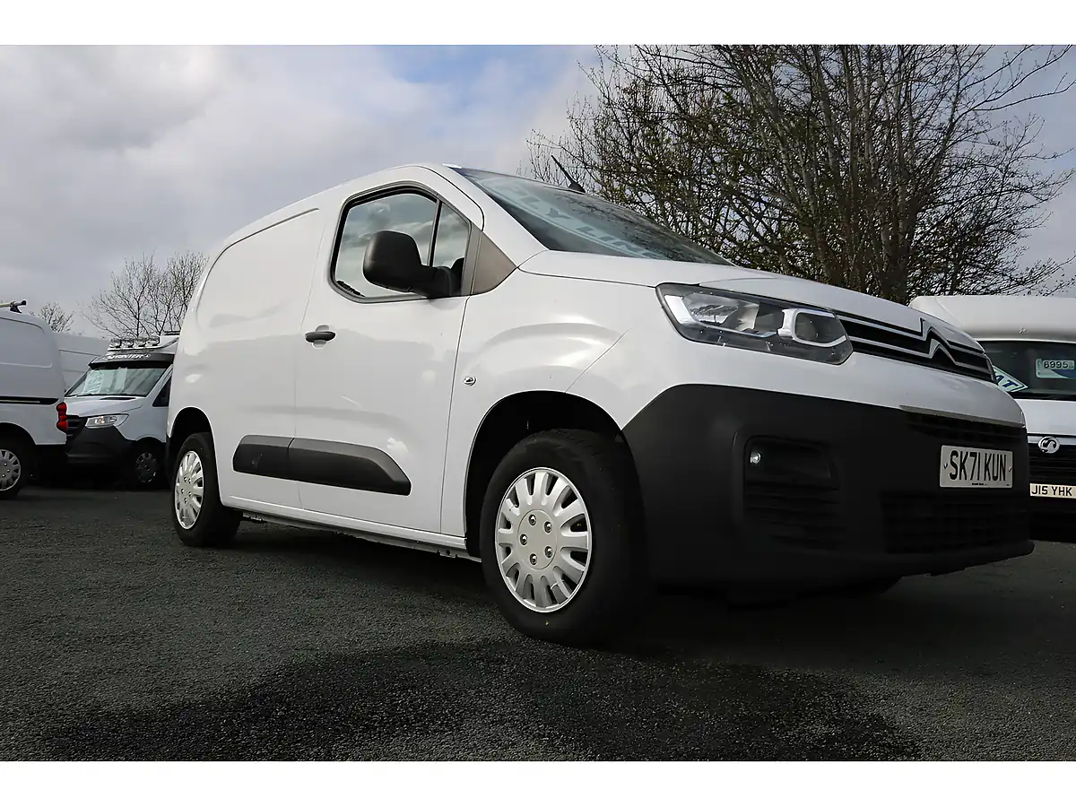 Used 2021 Citroen Berlingo Enterprise White - Interior and Exterior details 11