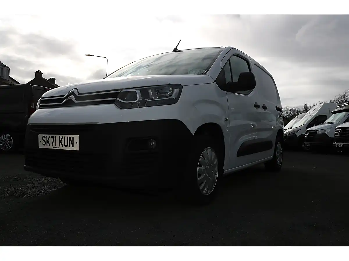 Used 2021 Citroen Berlingo Enterprise White - Interior and Exterior details 12