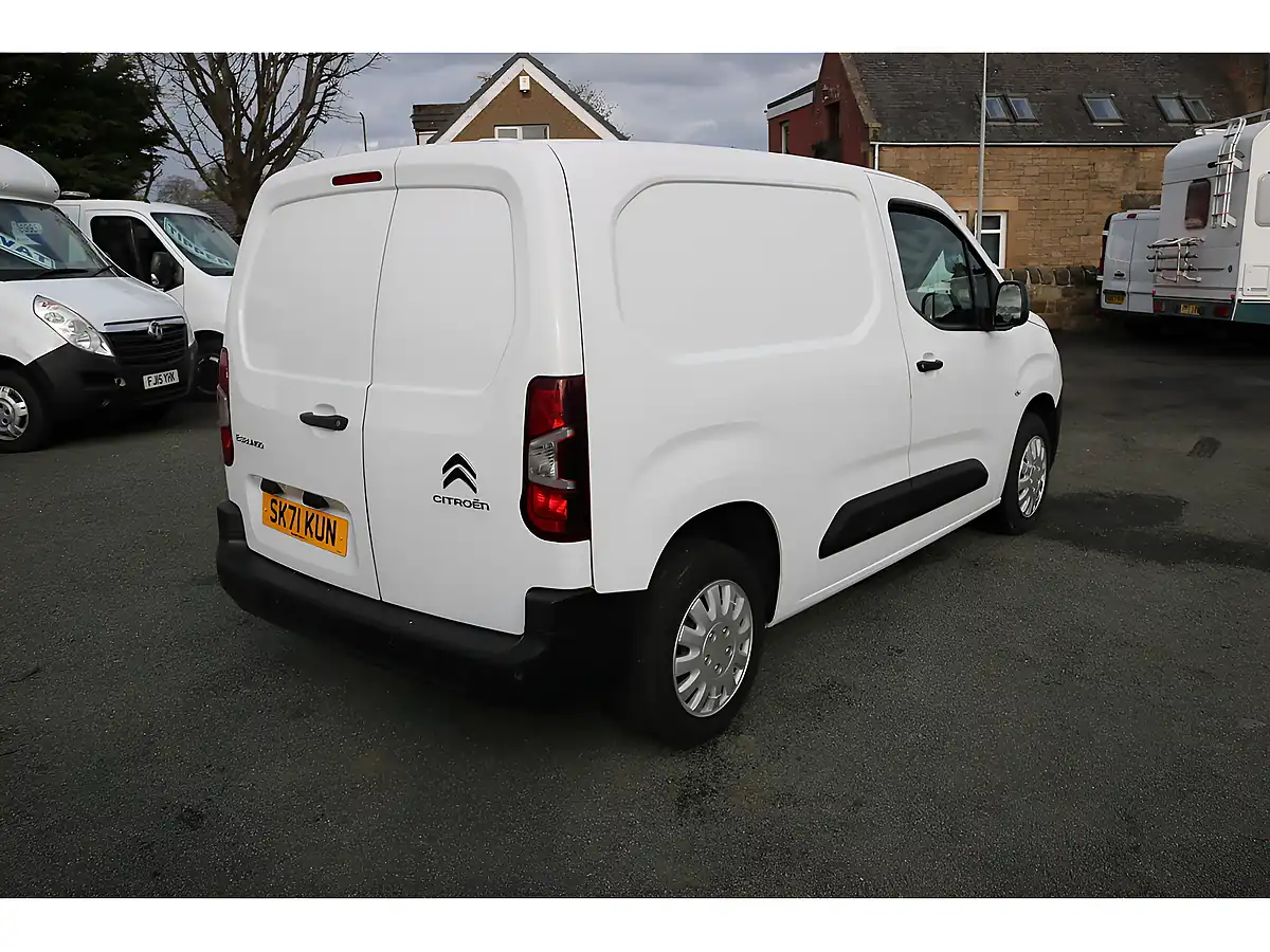 Used 2021 Citroen Berlingo Enterprise White - Interior and Exterior details 8