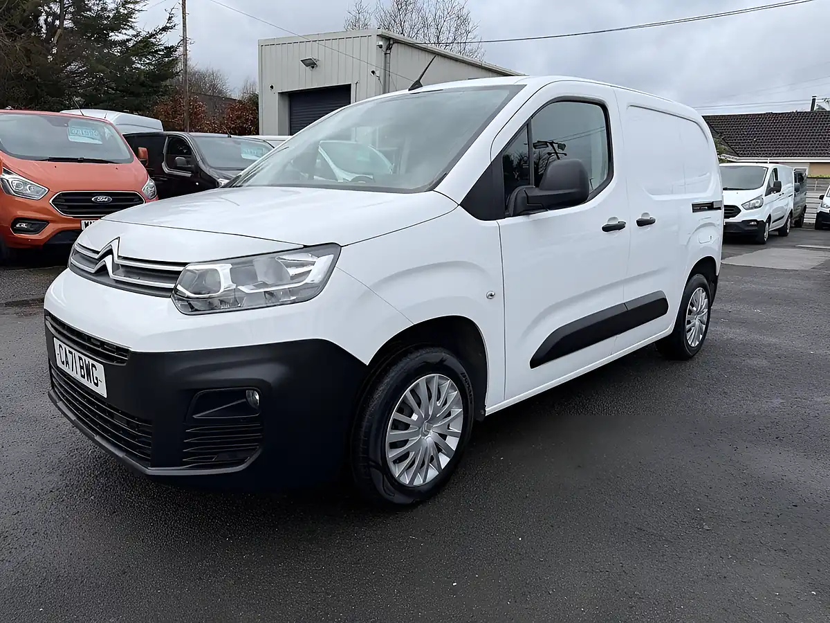 Used 2021 Citroen Berlingo Enterprise White - Interior and Exterior details 13