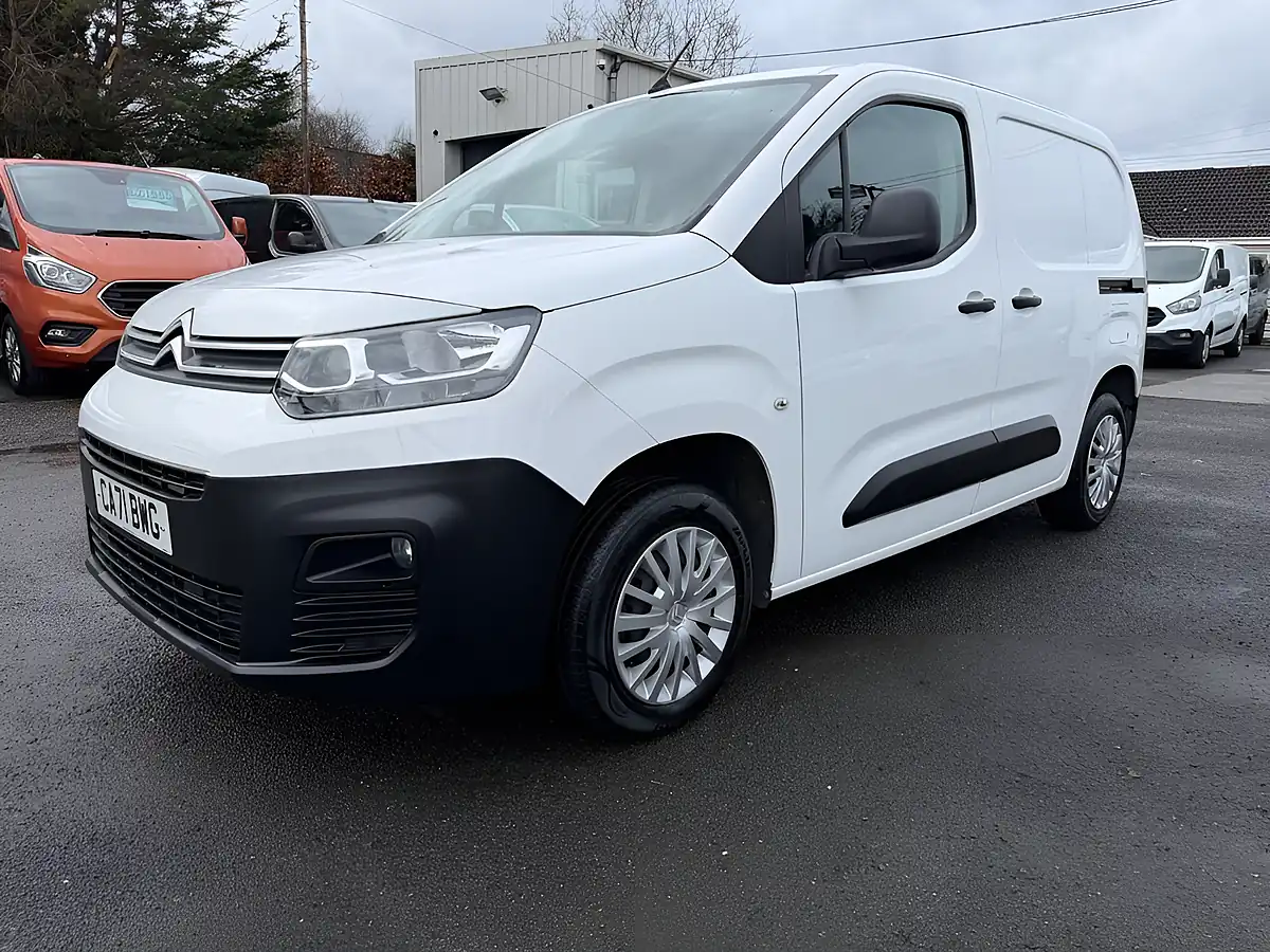 Used 2021 Citroen Berlingo Enterprise White - Interior and Exterior details 14