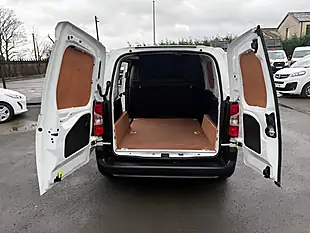 Used 2021 Citroen Berlingo Enterprise White - Interior and Exterior details 5