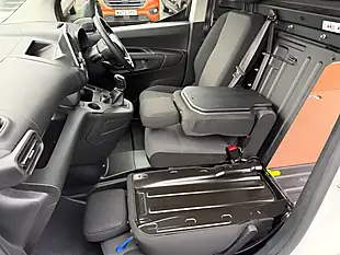 Used 2021 Citroen Berlingo Enterprise White - Interior and Exterior details 8