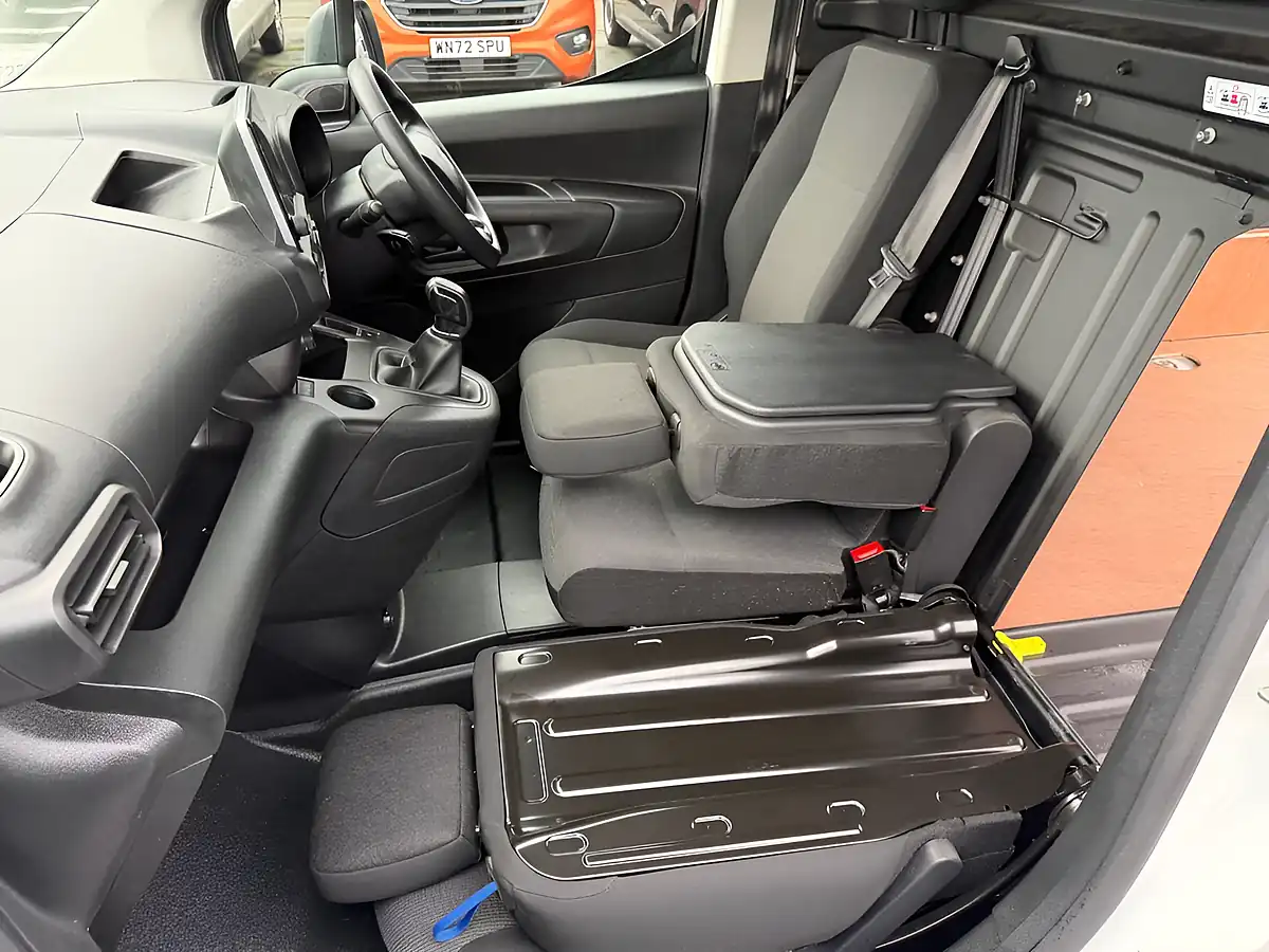 Used 2021 Citroen Berlingo Enterprise White - Interior and Exterior details 8