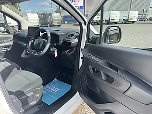 Used 2021 Citroen Berlingo Enterprise Xl Pro White - Interior and Exterior details 15