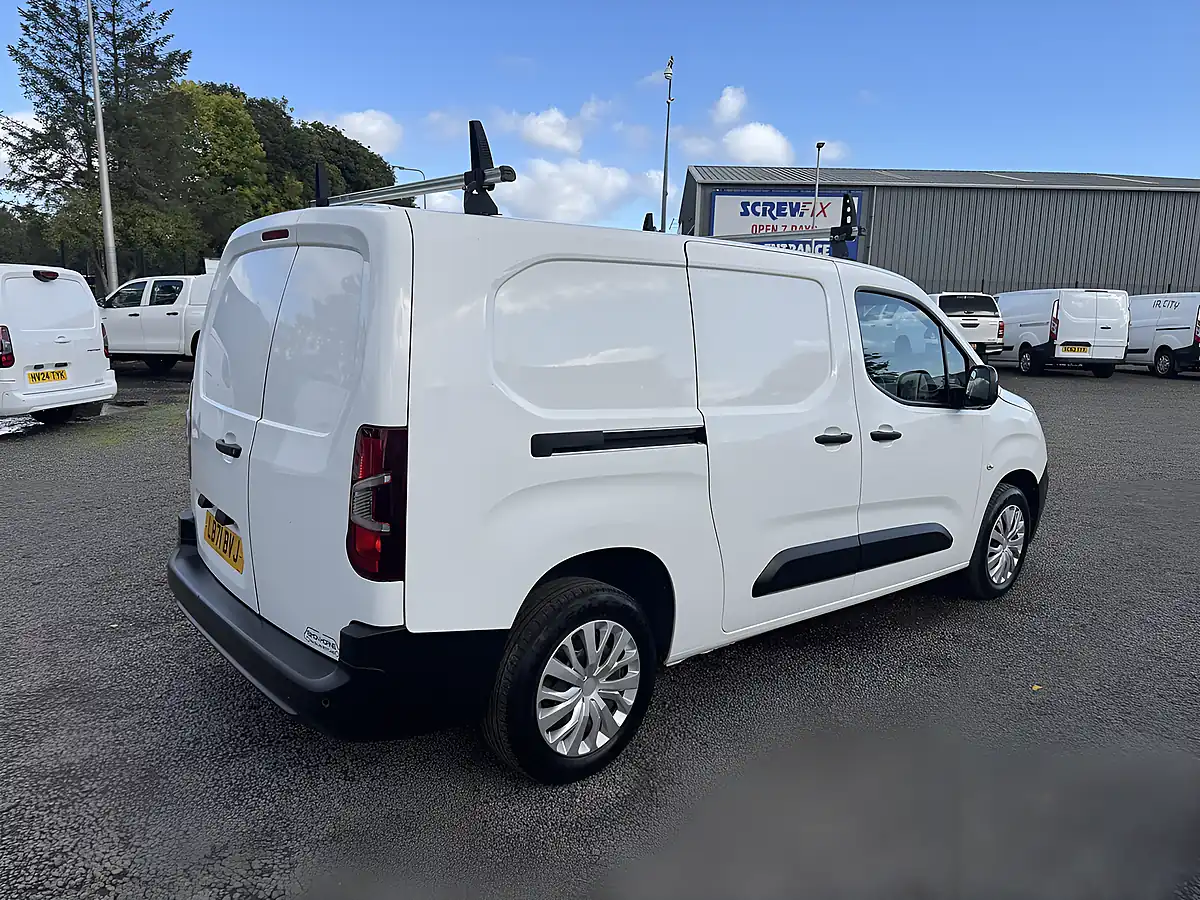 Used 2021 Citroen Berlingo Enterprise Xl Pro White - Interior and Exterior details 5