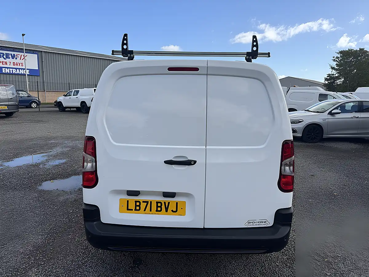 Used 2021 Citroen Berlingo Enterprise Xl Pro White - Interior and Exterior details 6