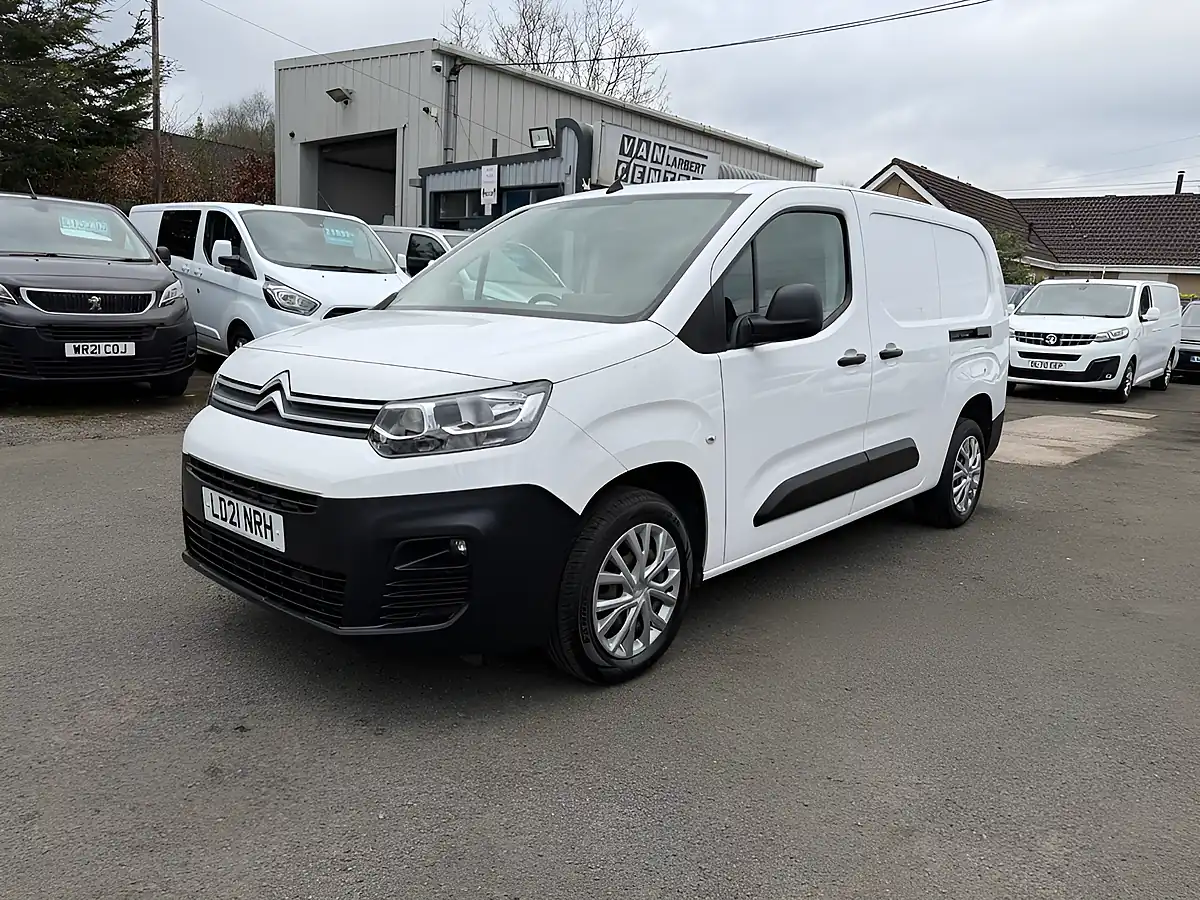 Used 2021 Citroen Berlingo Enterprise Xl White - Front View