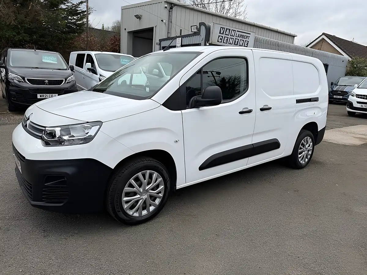 Used 2021 Citroen Berlingo Enterprise Xl White - Interior and Exterior details 17
