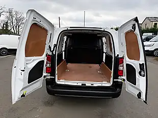 Used 2021 Citroen Berlingo Enterprise Xl White - Interior and Exterior details 5