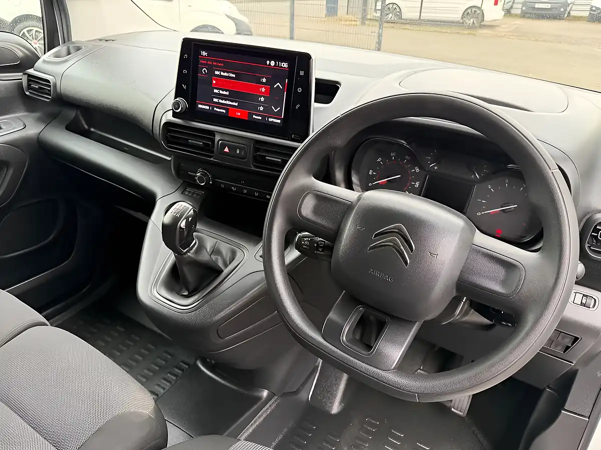 Used 2021 Citroen Berlingo Enterprise Xl White - Interior and Exterior details 9