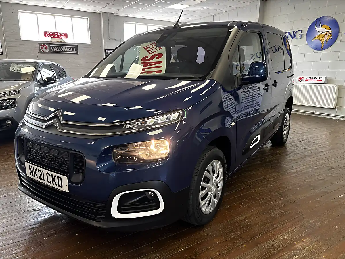 Used 2021 Citroen Berlingo Feel Blue - Interior and Exterior details 4