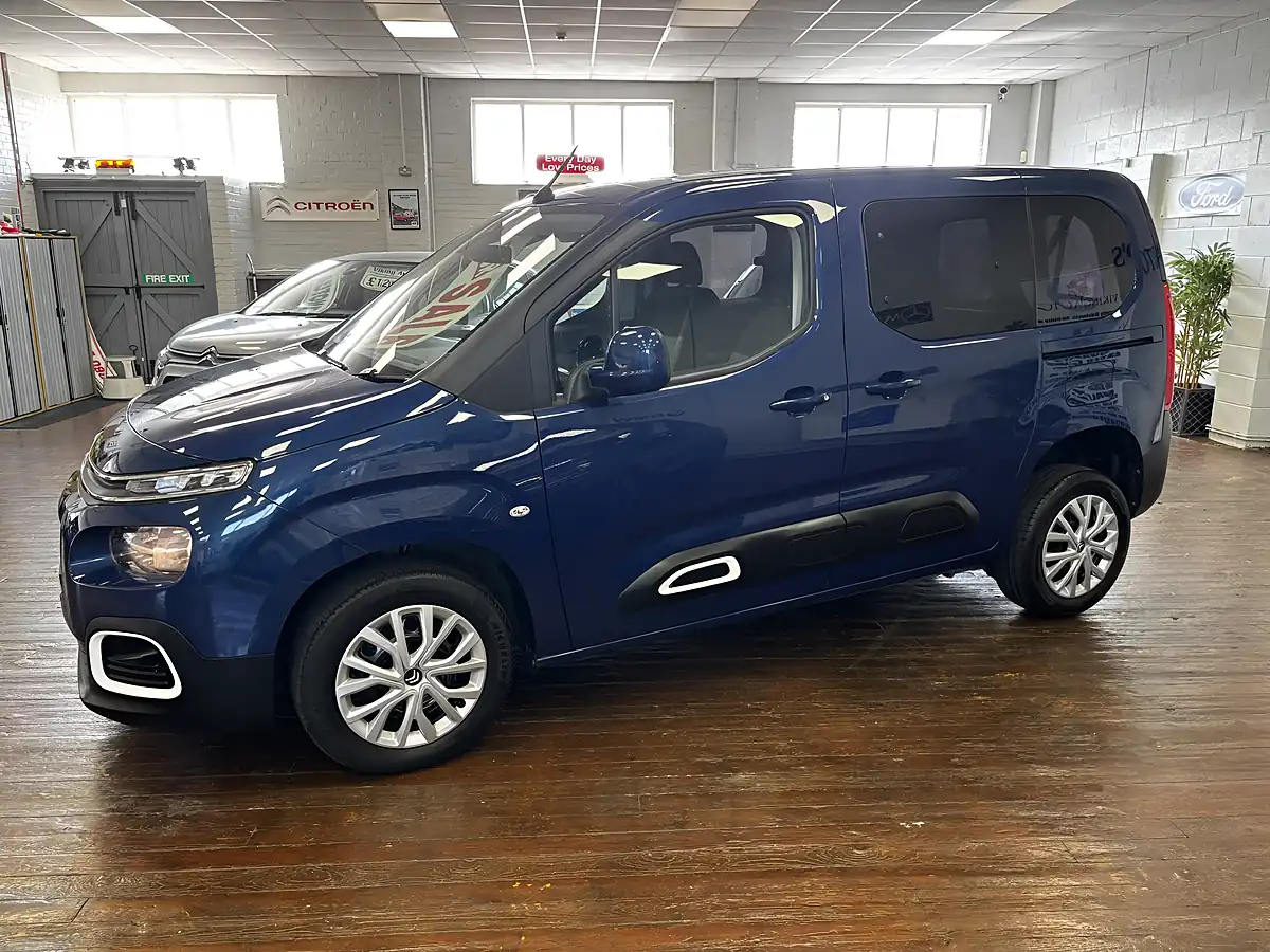 Used 2021 Citroen Berlingo Feel Blue - Interior and Exterior details 5