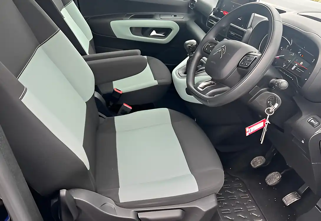 Used 2021 Citroen Berlingo Feel M Black - Interior and Exterior details 18
