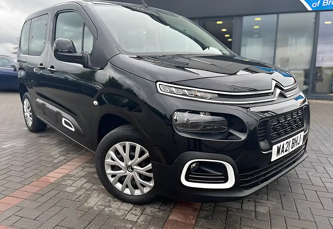 Used 2021 Citroen Berlingo Feel M Black - Interior and Exterior details 3