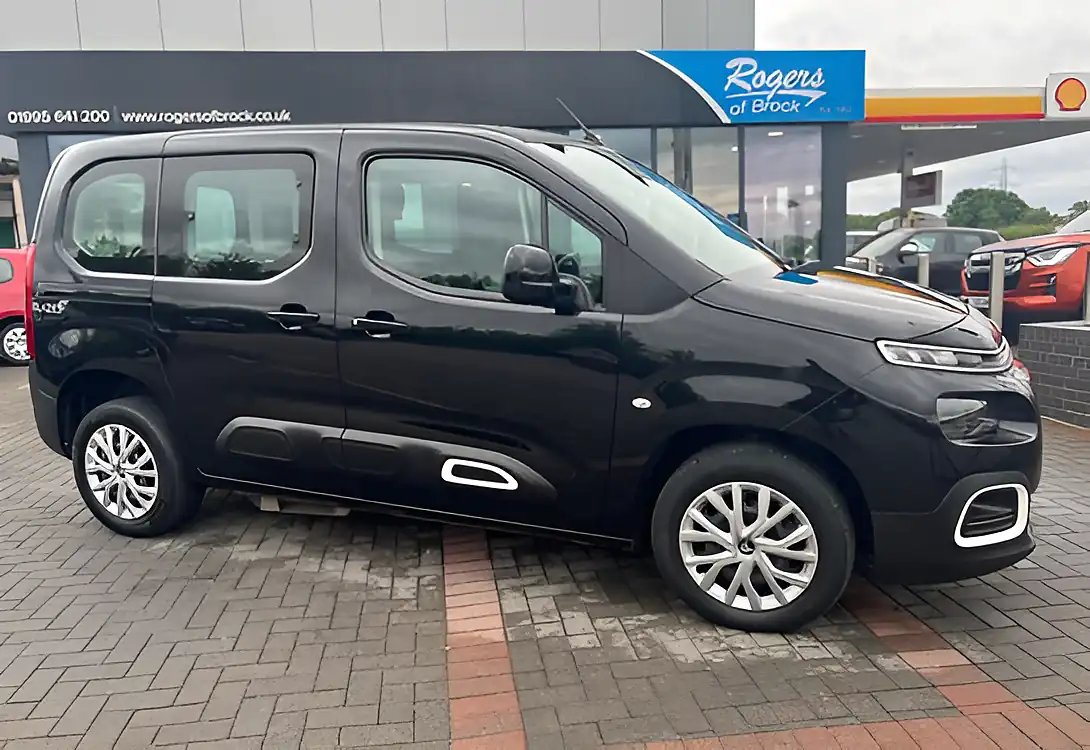 Used 2021 Citroen Berlingo Feel M Black - Interior and Exterior details 6