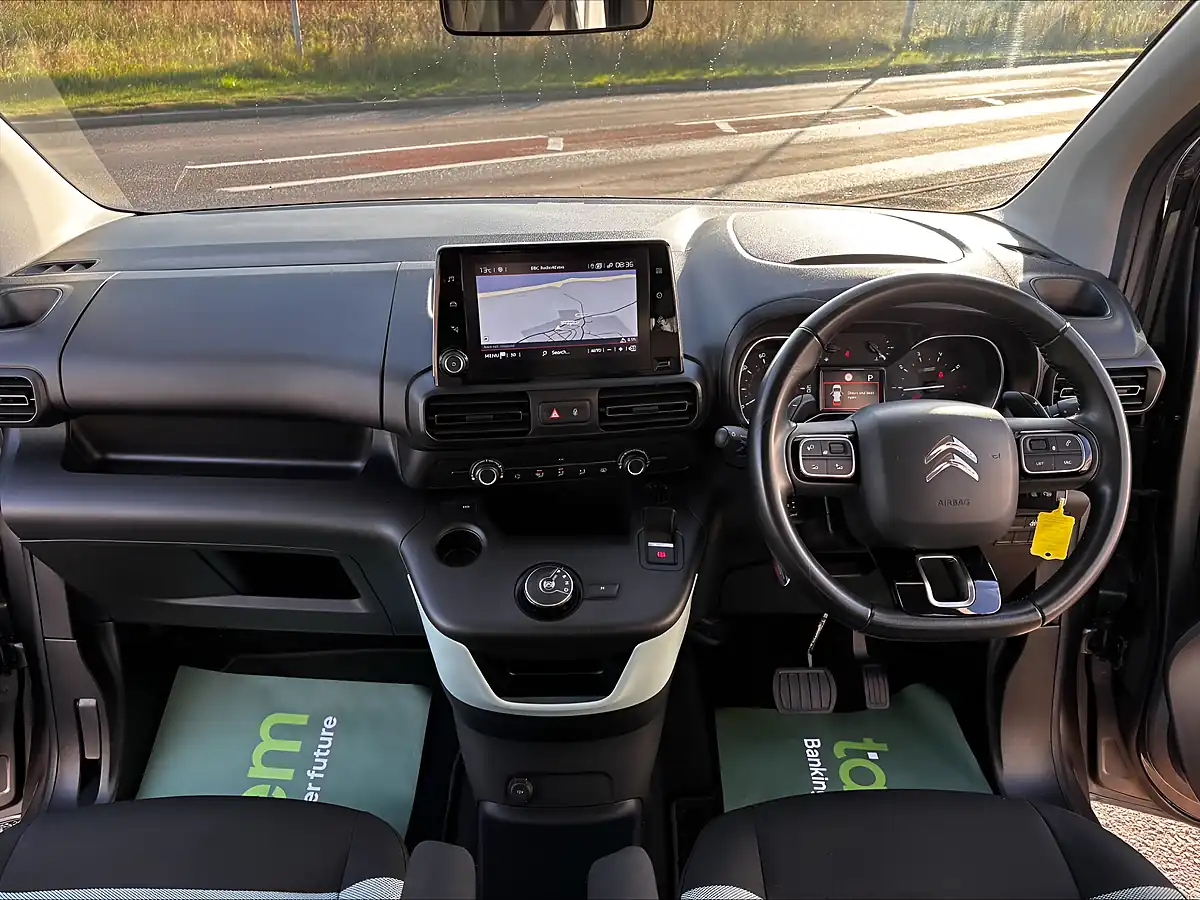 Used 2021 Citroen Berlingo Flair Grey - Interior and Exterior details 13