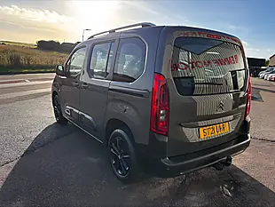 Used 2021 Citroen Berlingo Flair Grey - Interior and Exterior details 3