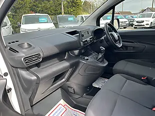 Used 2021 Citroen Berlingo Worker M White - Interior and Exterior details 15