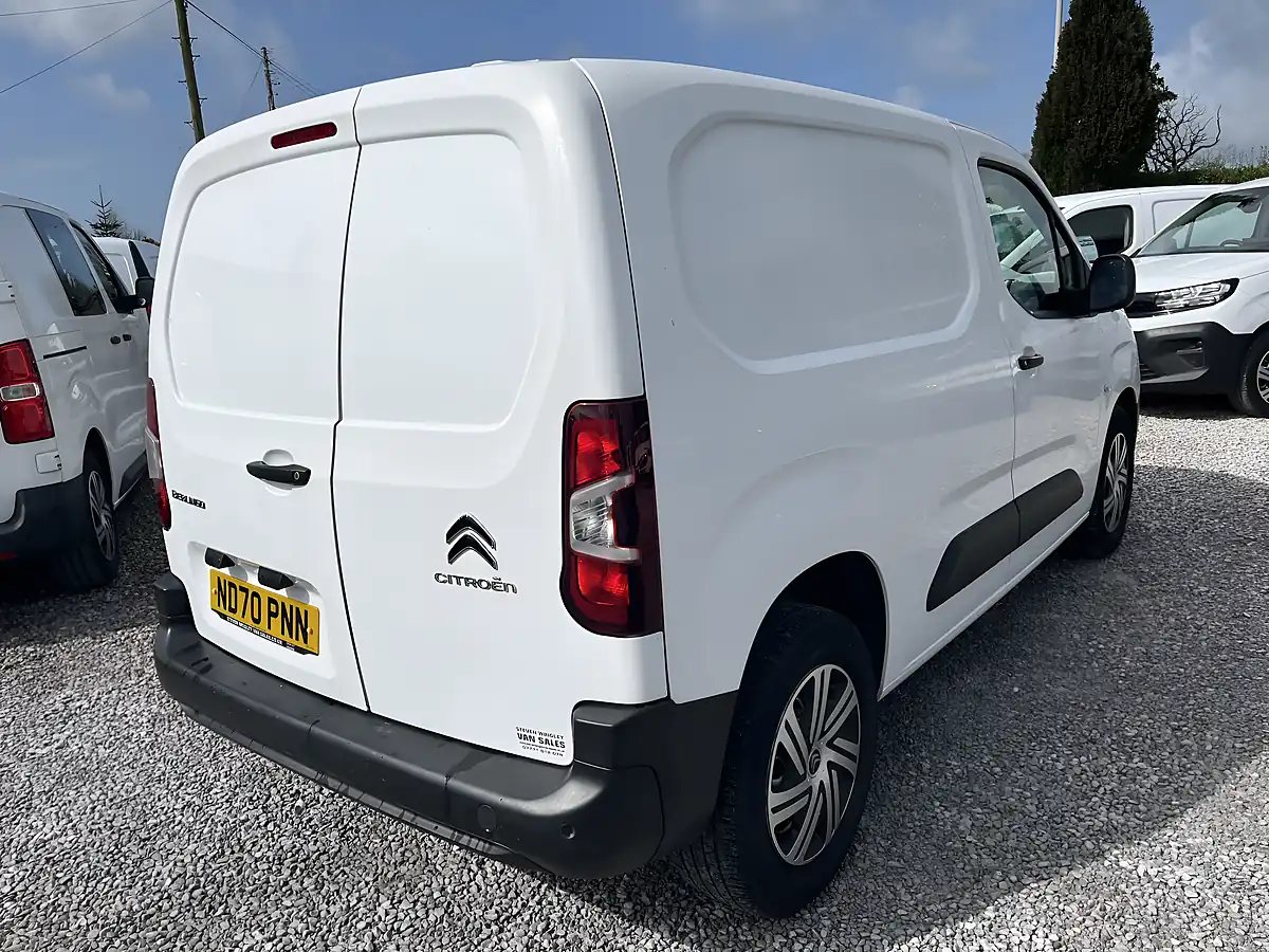 Used 2021 Citroen Berlingo Worker M White - Interior and Exterior details 8