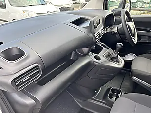 Used 2021 Citroen Berlingo X M White - Interior and Exterior details 17