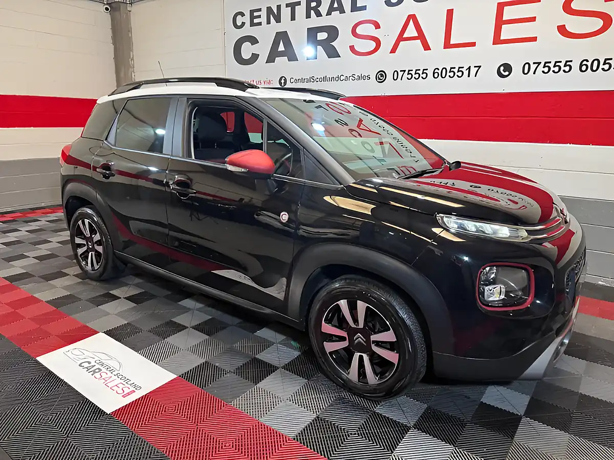 Used 2021 Citroen C3 Aircross C-Series Black - Front View