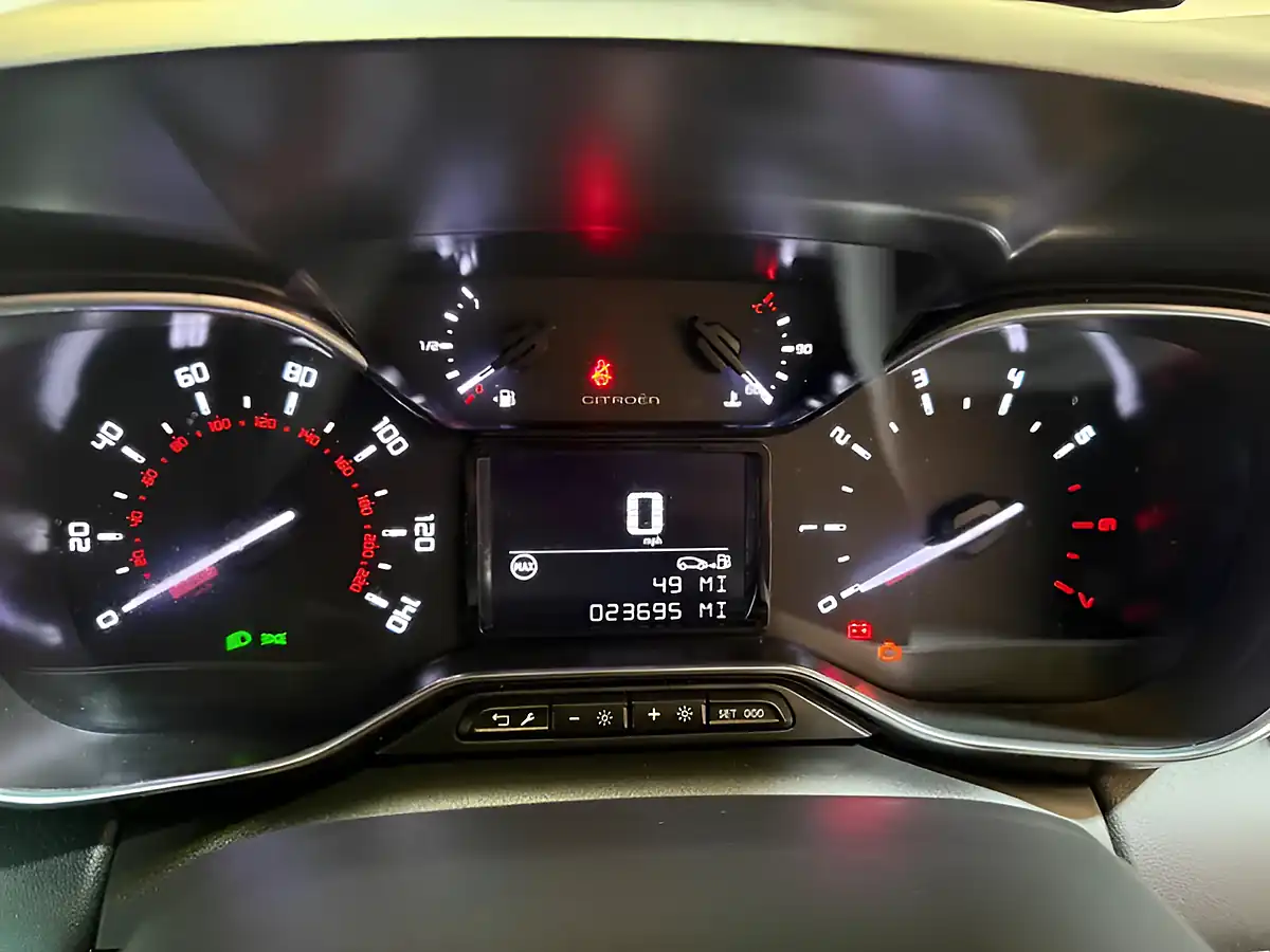 Used 2021 Citroen C3 Aircross C-Series Black - Interior and Exterior details 16