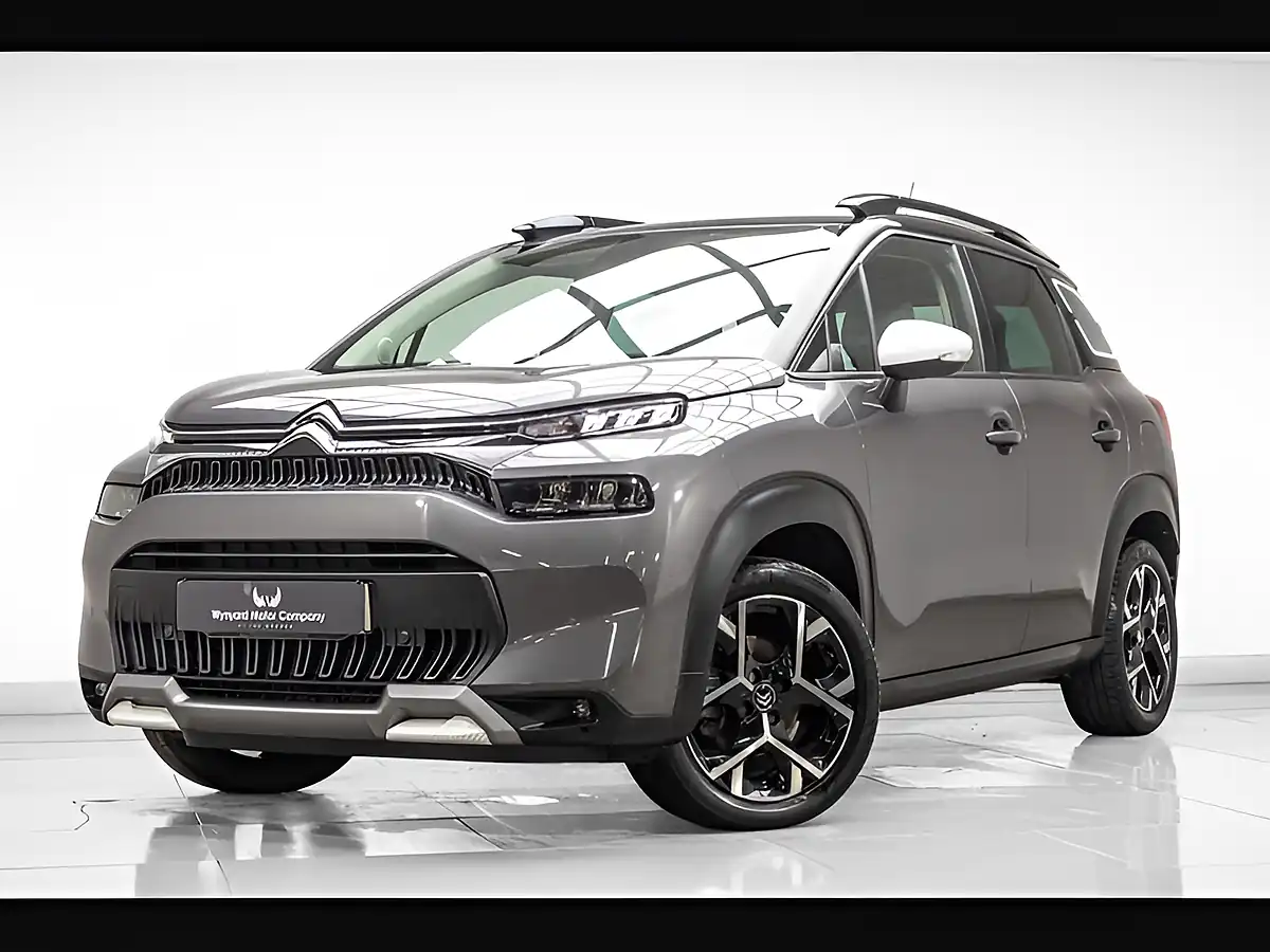 Used 2021 Citroen C3 Aircross Shine Plus Grey - Front View