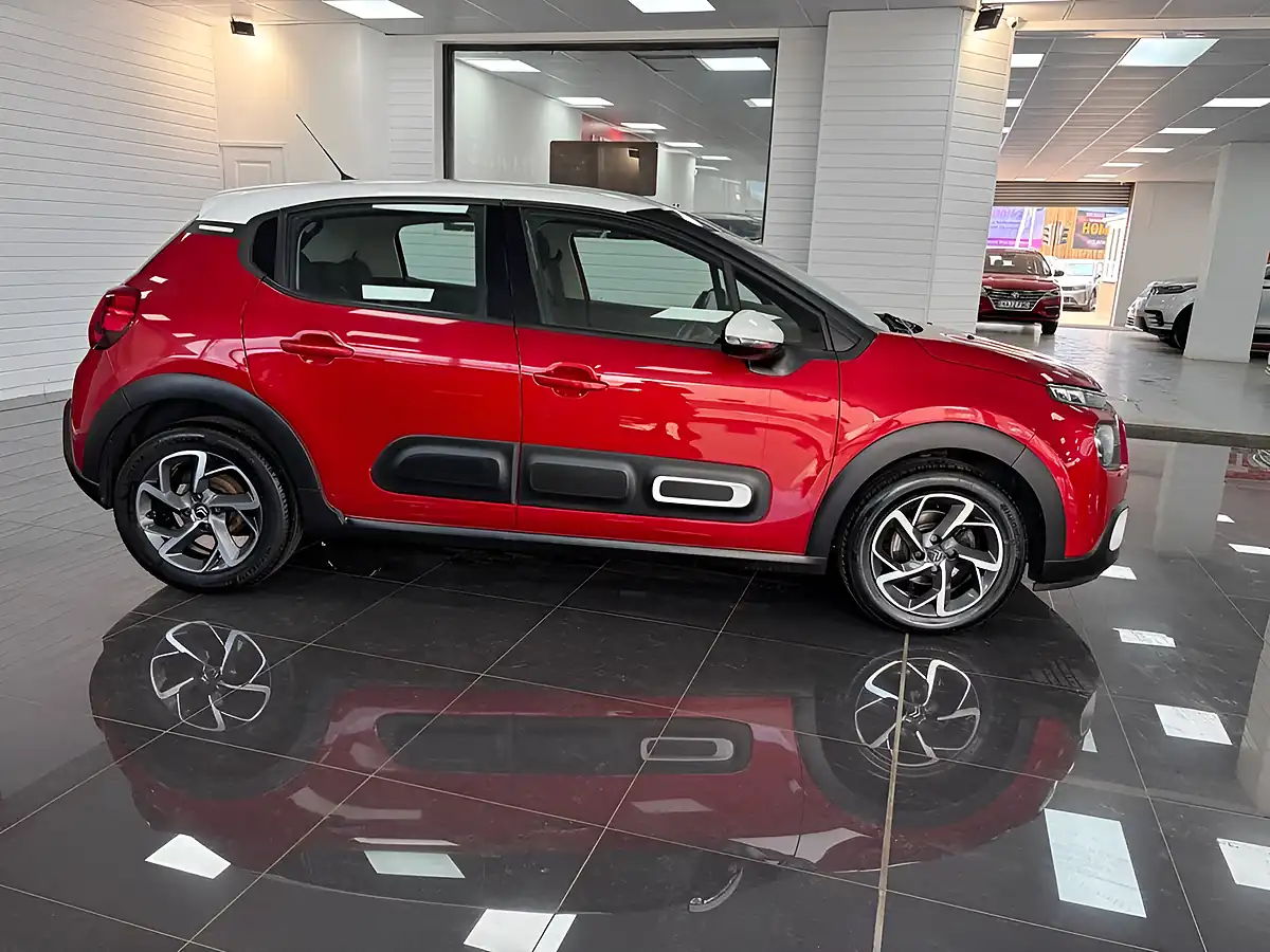Used 2021 Citroen C3 Flair Red - Interior and Exterior details 3
