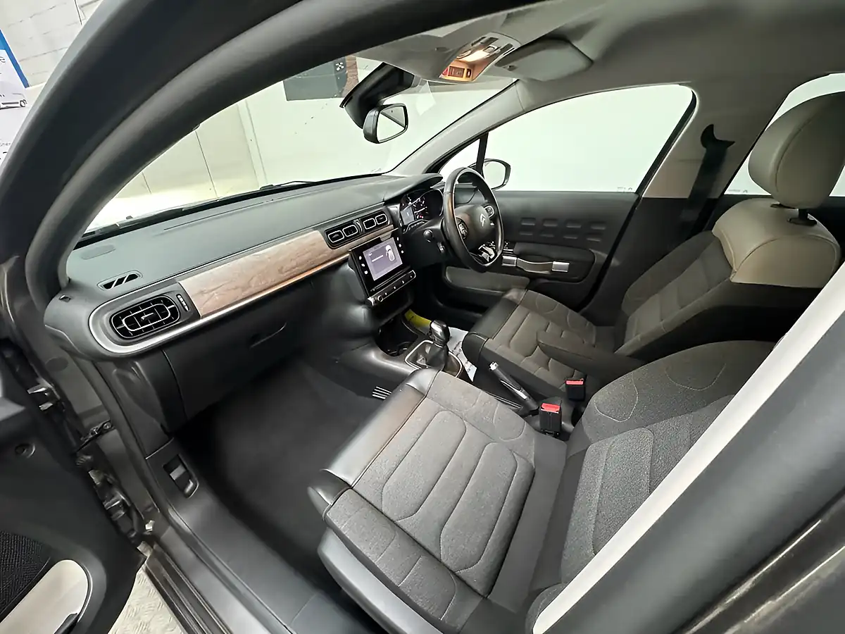 Used 2021 Citroën C3 Shine Plus Grey - Interior and Exterior details 10