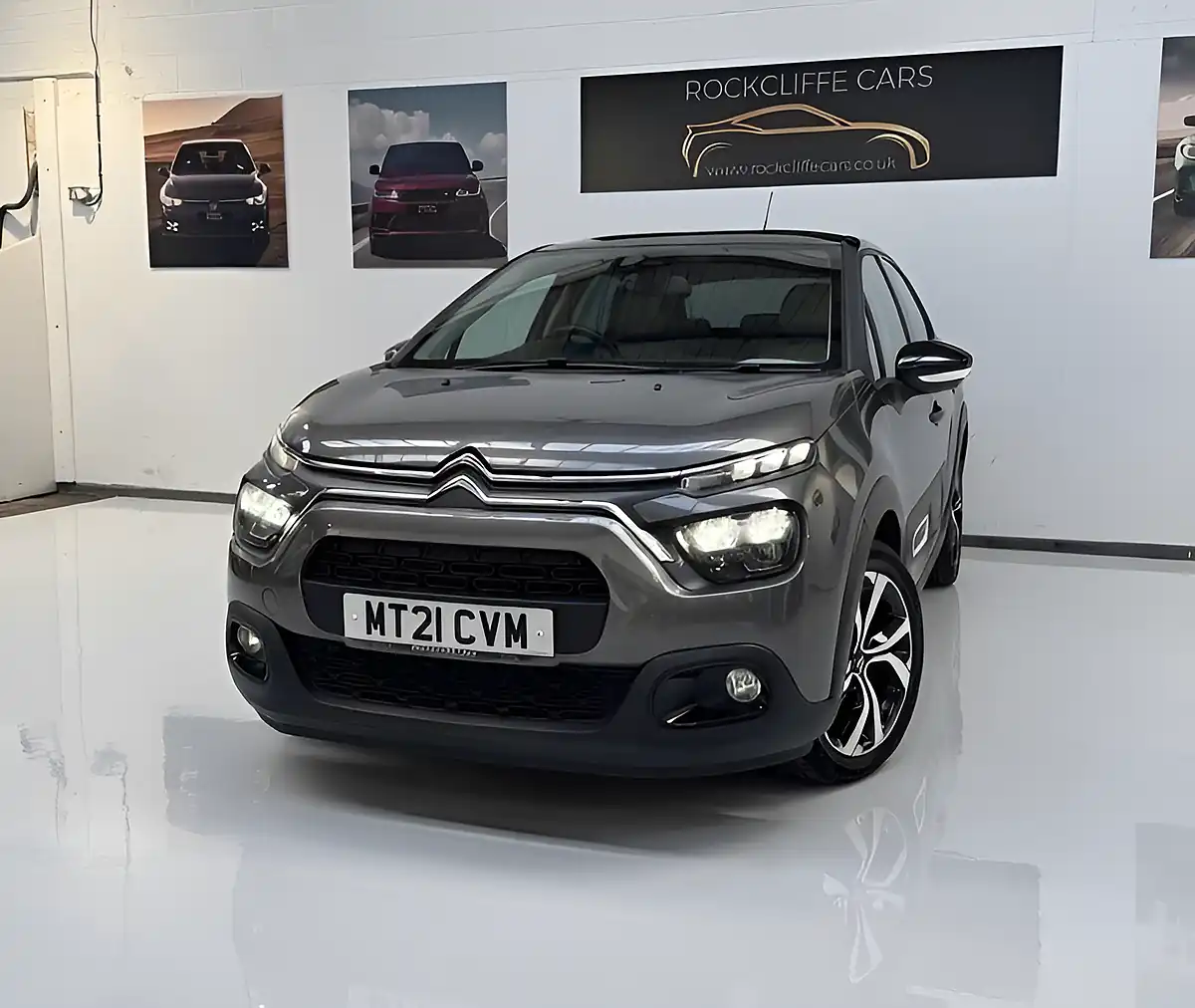 Used 2021 Citroën C3 Shine Plus Grey - Interior and Exterior details 17