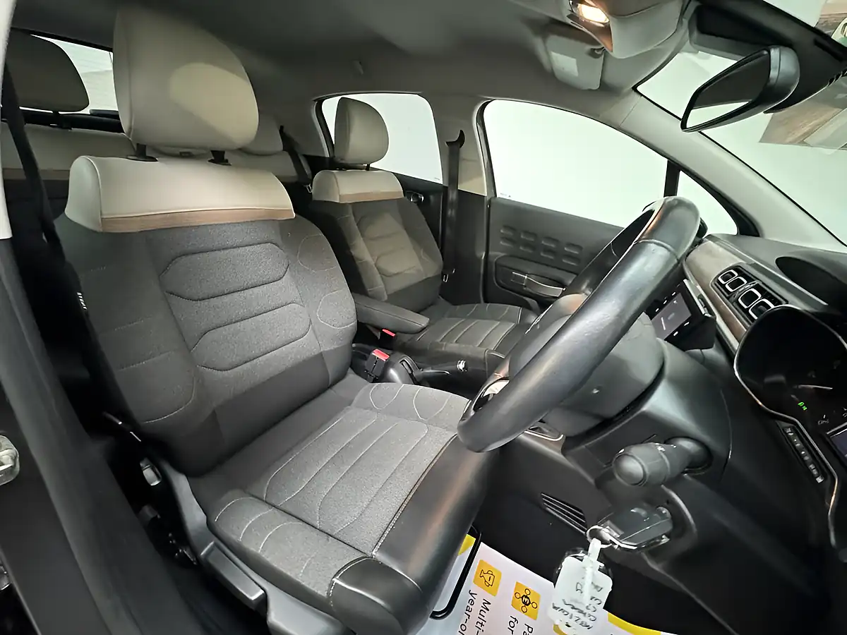 Used 2021 Citroën C3 Shine Plus Grey - Interior and Exterior details 7