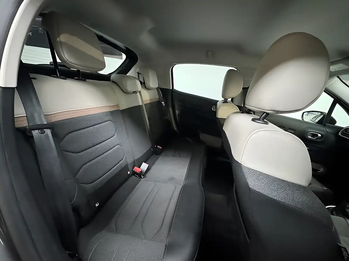 Used 2021 Citroën C3 Shine Plus Grey - Interior and Exterior details 9