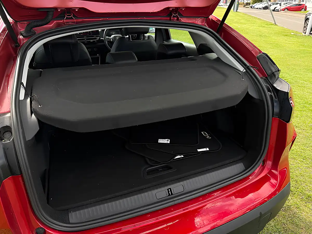 Used 2021 Citroen C4 Sense Plus Red - Interior and Exterior details 14