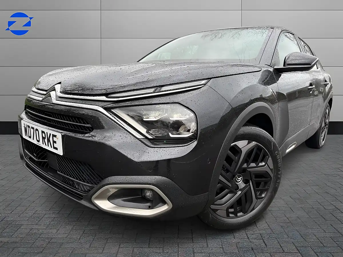 Used 2021 Citroen C4 Shine Black - Front View