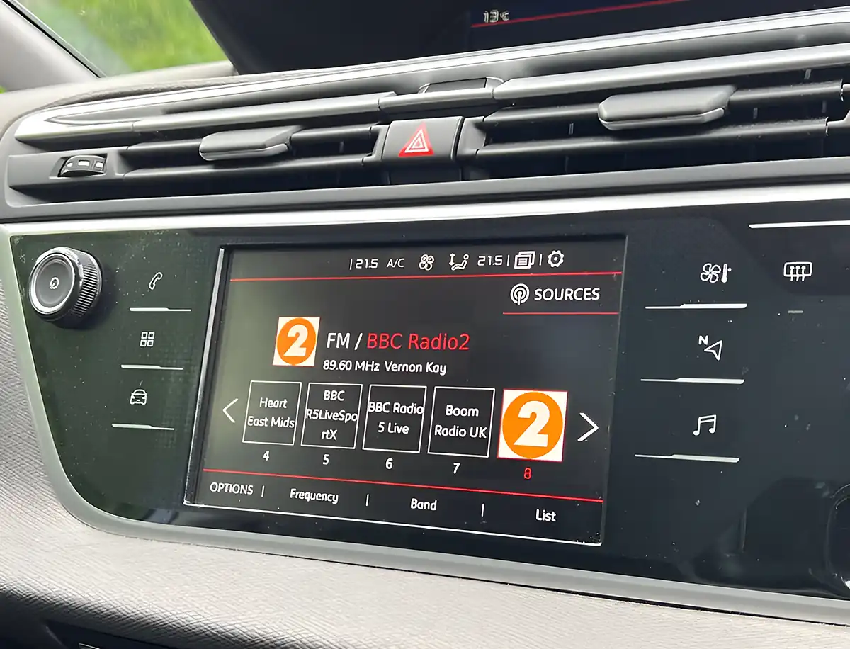 Used 2021 Citroen C4 Spacetourer Shine Cumulus Grey - Interior and Exterior details 14