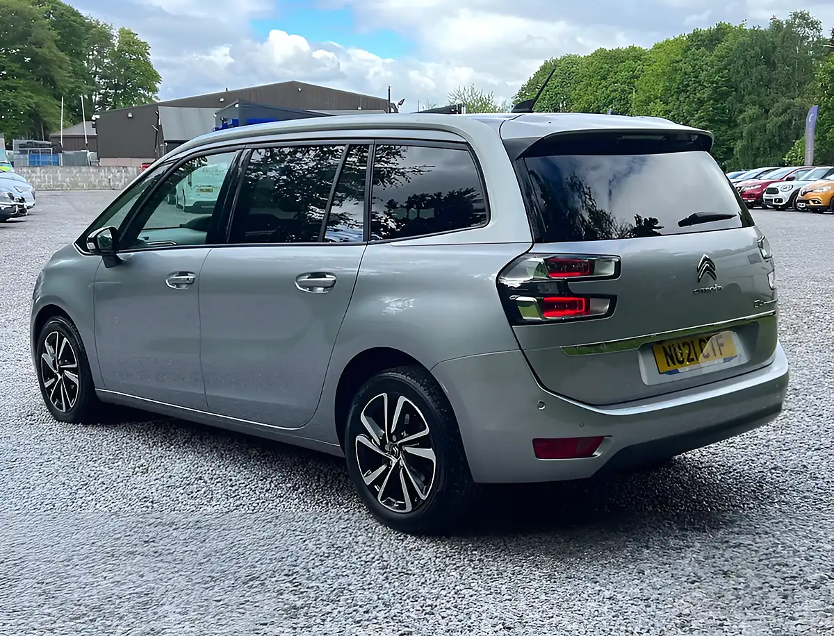 Used 2021 Citroen C4 Spacetourer Shine Cumulus Grey - Interior and Exterior details 5