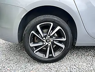 Used 2021 Citroen C4 Spacetourer Shine Cumulus Grey - Interior and Exterior details 9