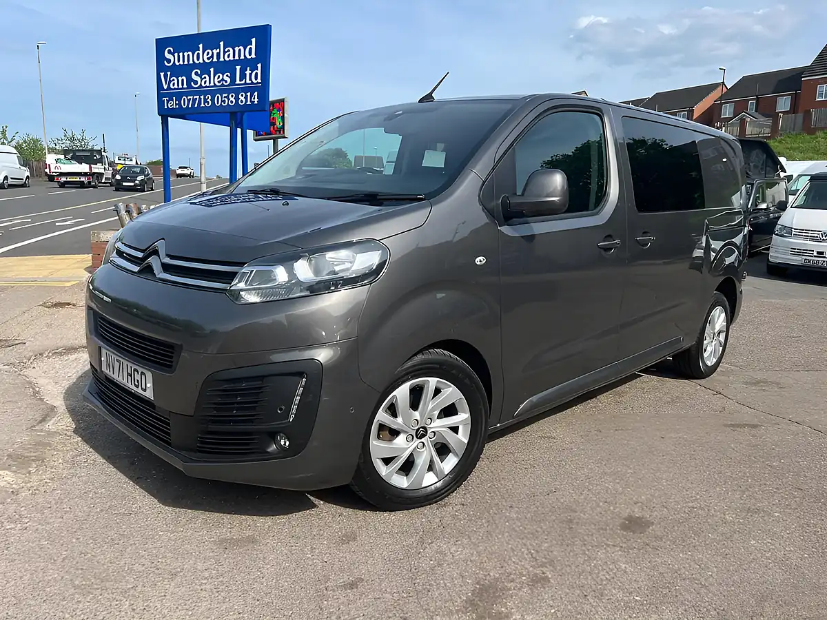 Used 2021 Citroen Dispatch Driver M Grey - Front View