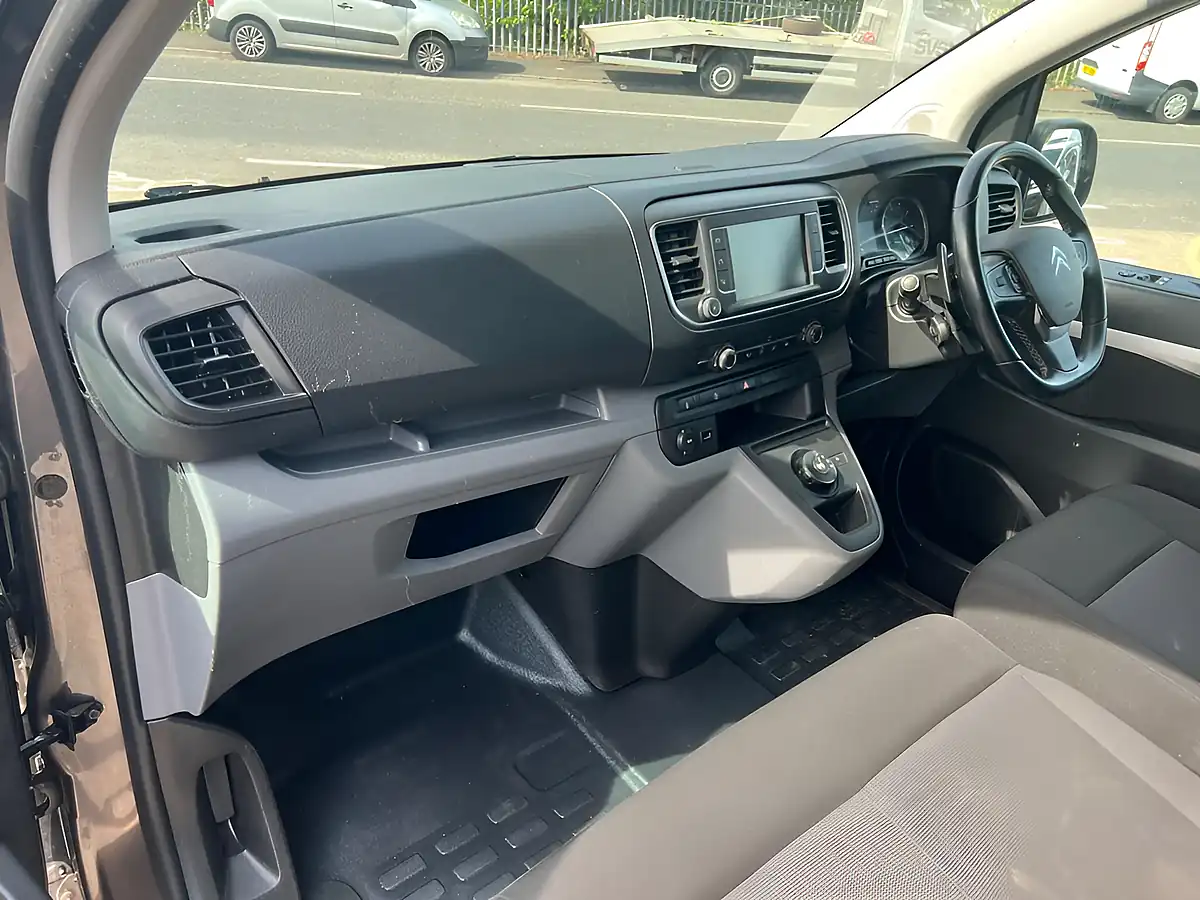 Used 2021 Citroen Dispatch Driver M Grey - Interior and Exterior details 16
