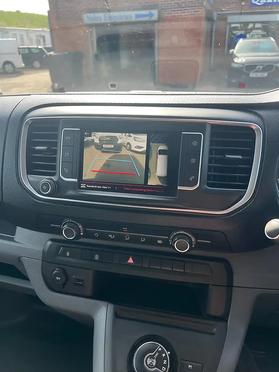 Used 2021 Citroen Dispatch Driver M Grey - Interior and Exterior details 18