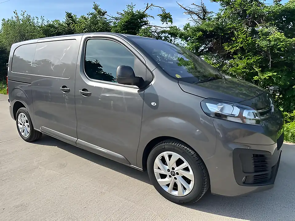 Used 2021 Citroen Dispatch Driver M Grey - Interior and Exterior details 6