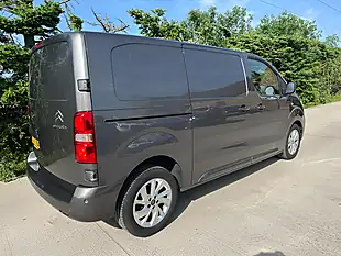 Used 2021 Citroen Dispatch Driver M Grey - Interior and Exterior details 8