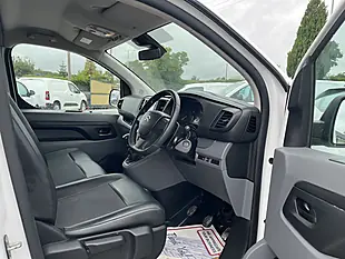 Used 2021 Citroen Dispatch Enterprise M White - Interior and Exterior details 16