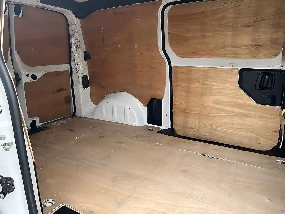 Used 2021 Citroen Dispatch Enterprise M White - Interior and Exterior details 17